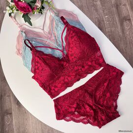 Жіночі мереживні комплекти #575 уцінка