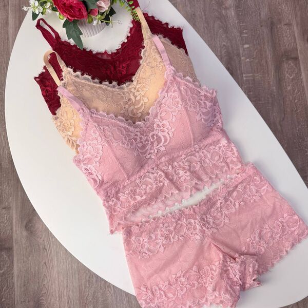 Жіночі мереживні комплекти #576 уцінка