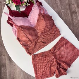 Жіночі мереживні комплекти #577 уцінка