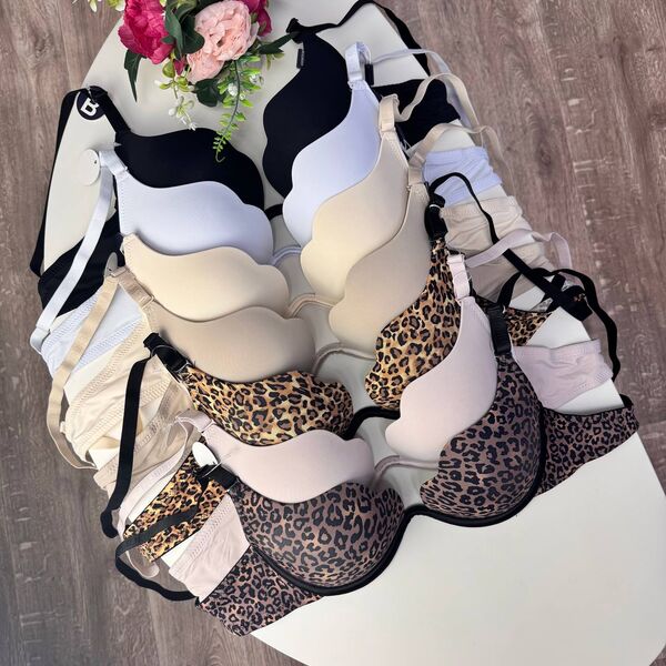 Жіночий бюстгальтер 