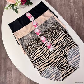 Жіночі безшовні трусики Baoyandi #9618 корегуючi